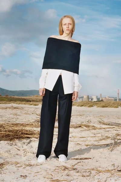 Look 3